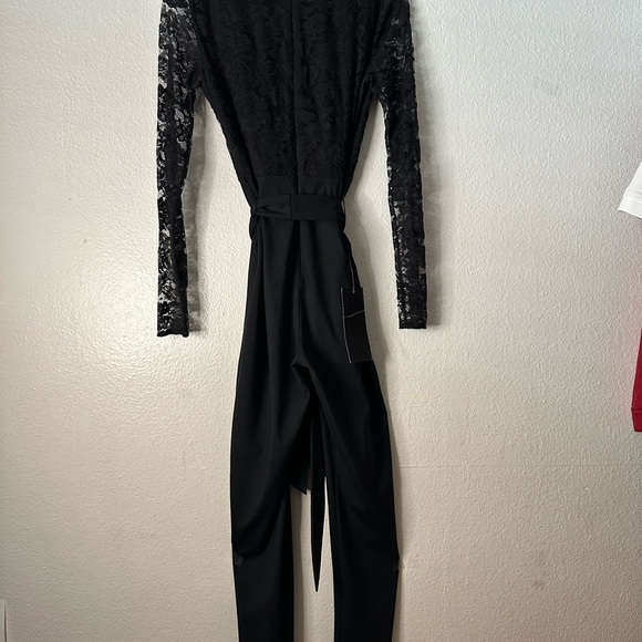 BEBE Black Long Sleeves Eye Lash Lace Cocktail Holiday Small Jumpsuit BNWT - Picture 7 of 8